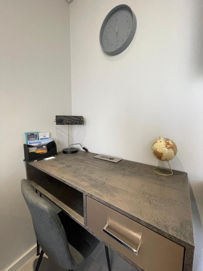 Glorystar 2Six2 Florida Road Apartment Дърбан Екстериор снимка