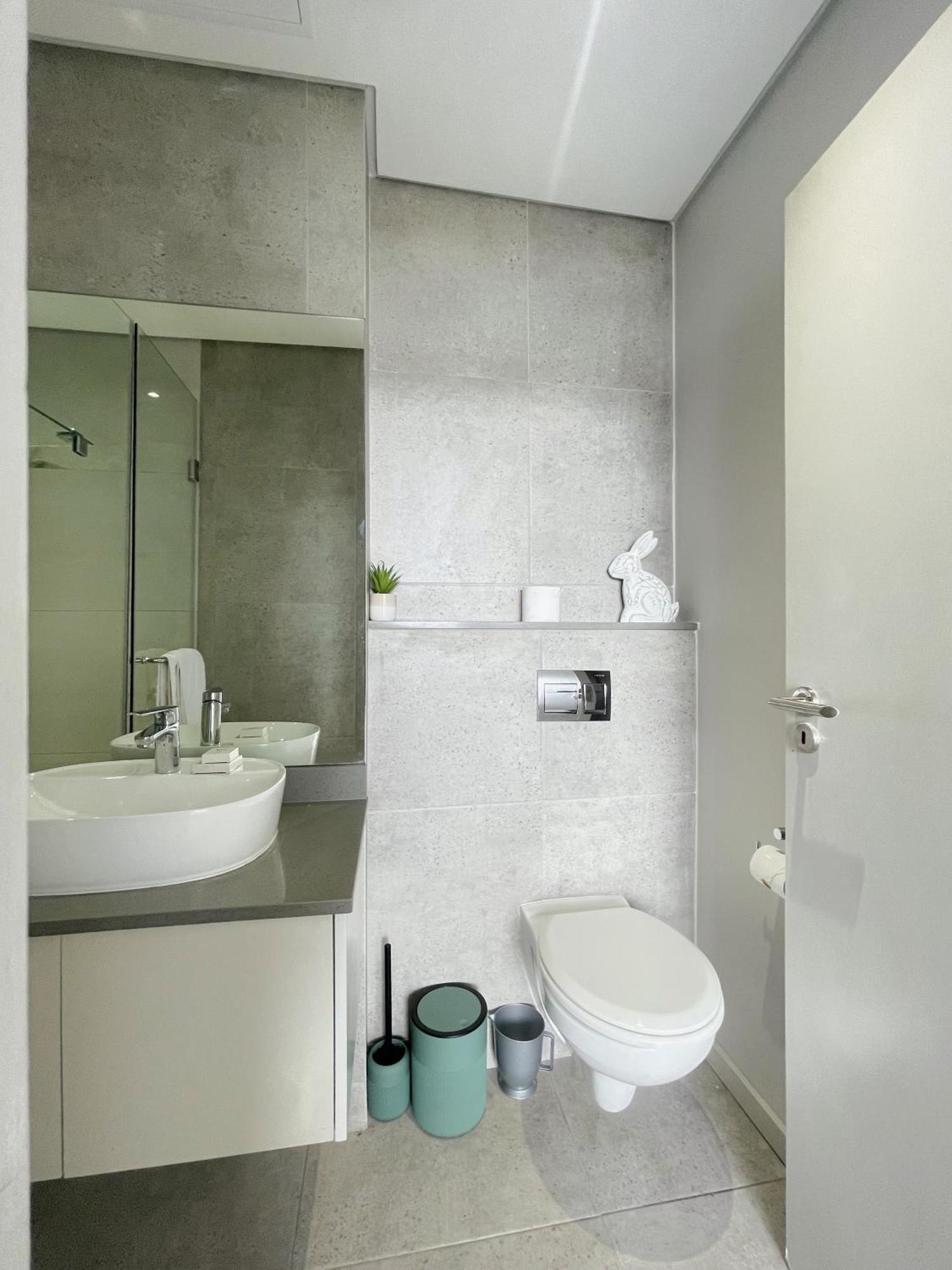 Glorystar 2Six2 Florida Road Apartment Дърбан Екстериор снимка