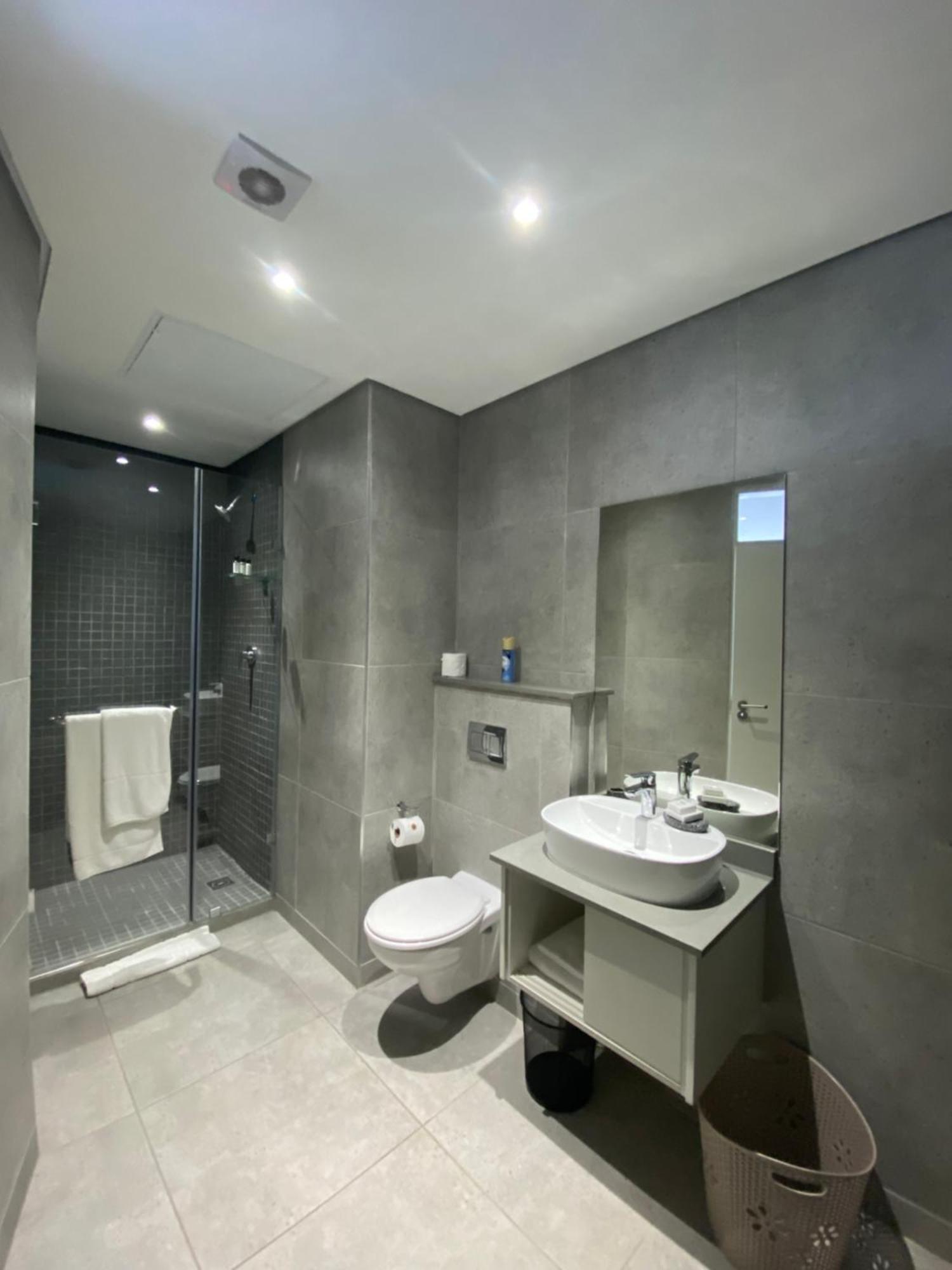 Glorystar 2Six2 Florida Road Apartment Дърбан Екстериор снимка
