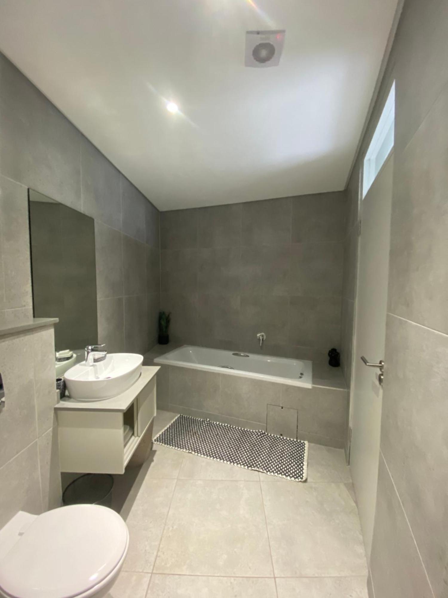 Glorystar 2Six2 Florida Road Apartment Дърбан Екстериор снимка